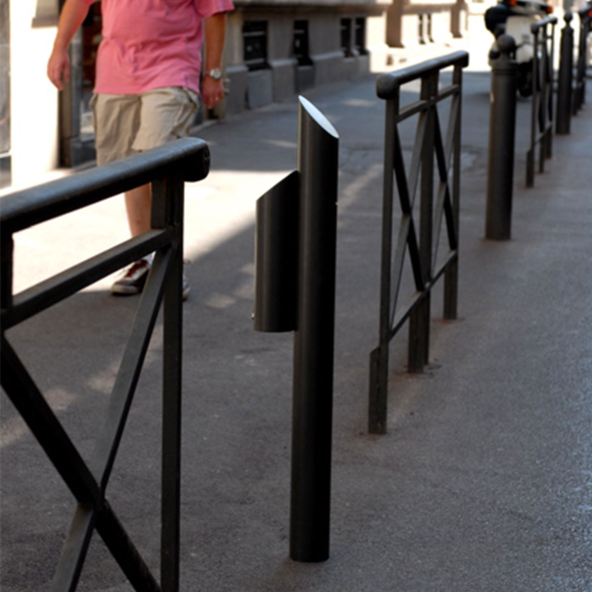 tube cigarette bin installation